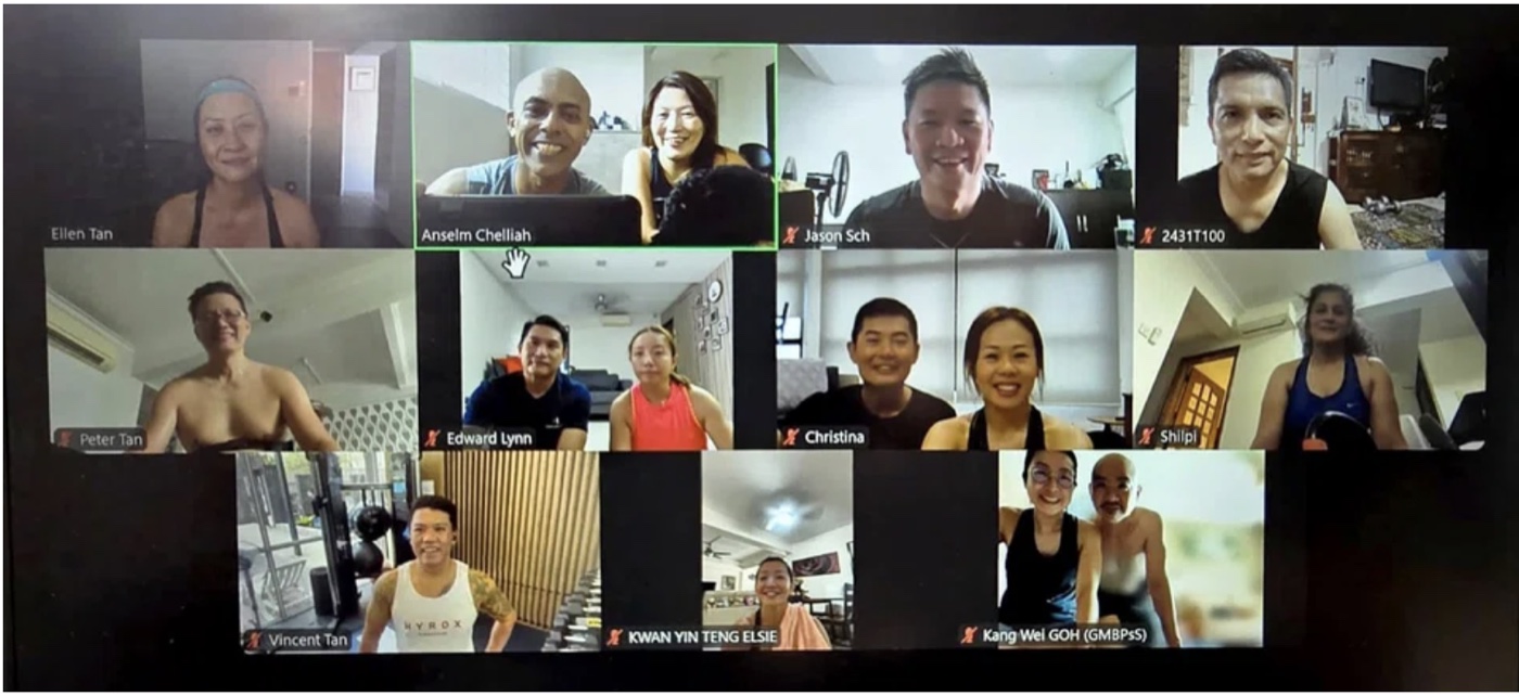 Coach Nando leading an online group coaching call
